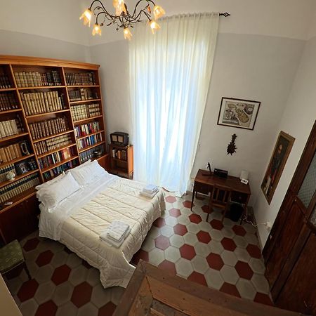 Palazzo Framarino Dei Malatesta - Noble Floor - XIV Century Giovinazzo Εξωτερικό φωτογραφία