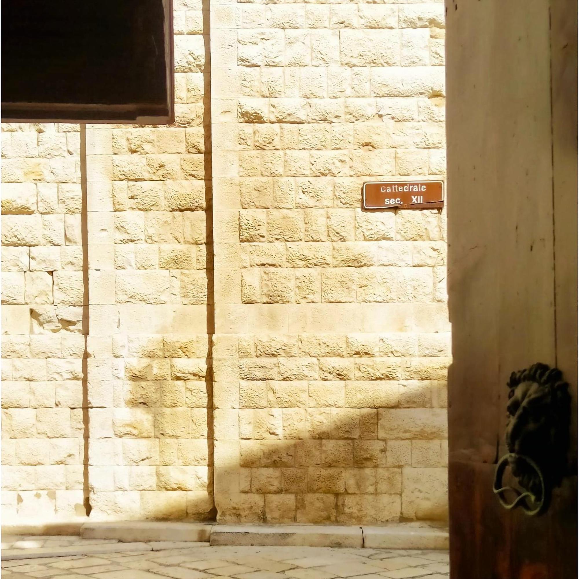 Palazzo Framarino Dei Malatesta - Noble Floor - XIV Century Giovinazzo Εξωτερικό φωτογραφία