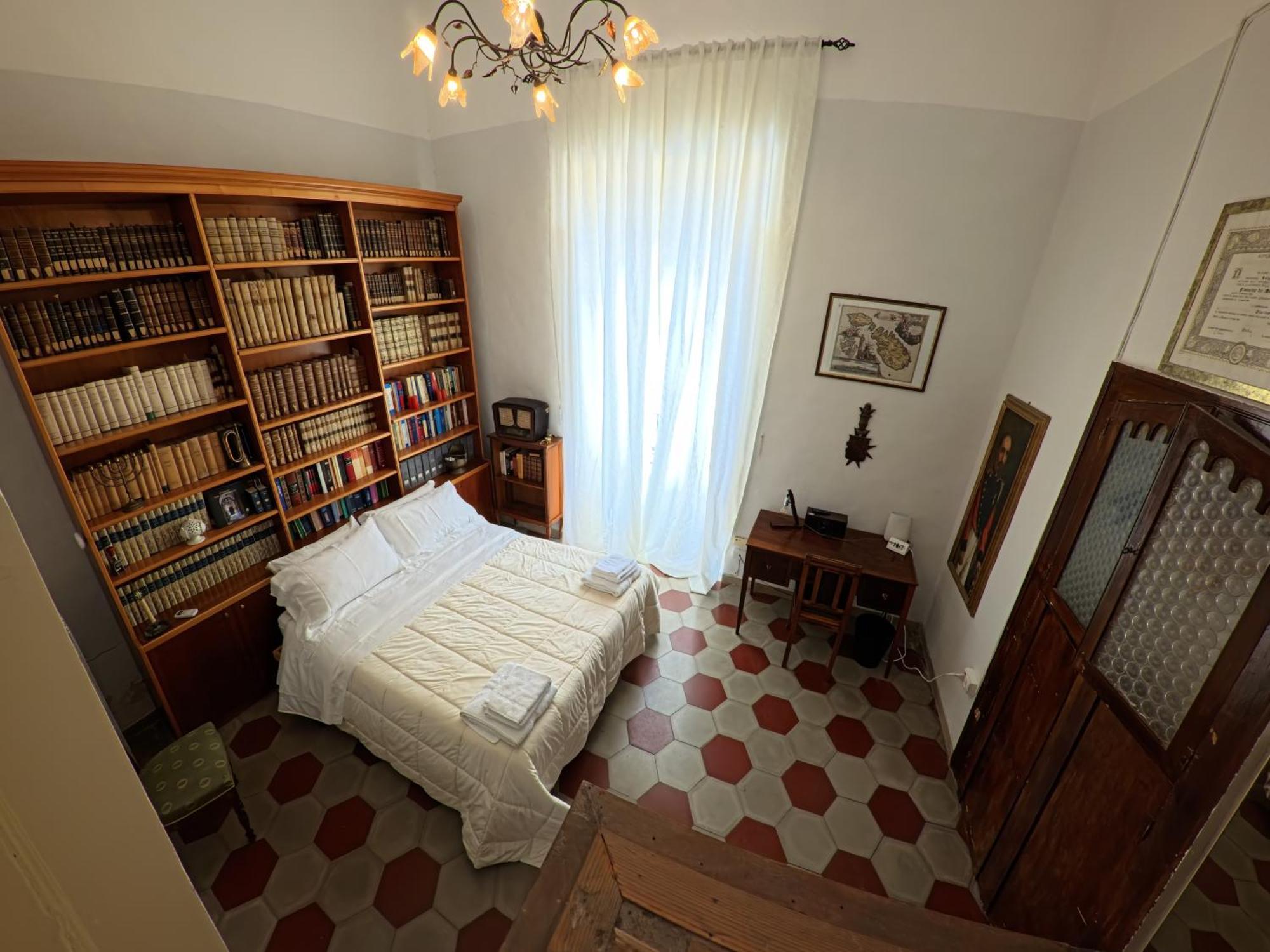 Palazzo Framarino Dei Malatesta - Noble Floor - XIV Century Giovinazzo Εξωτερικό φωτογραφία