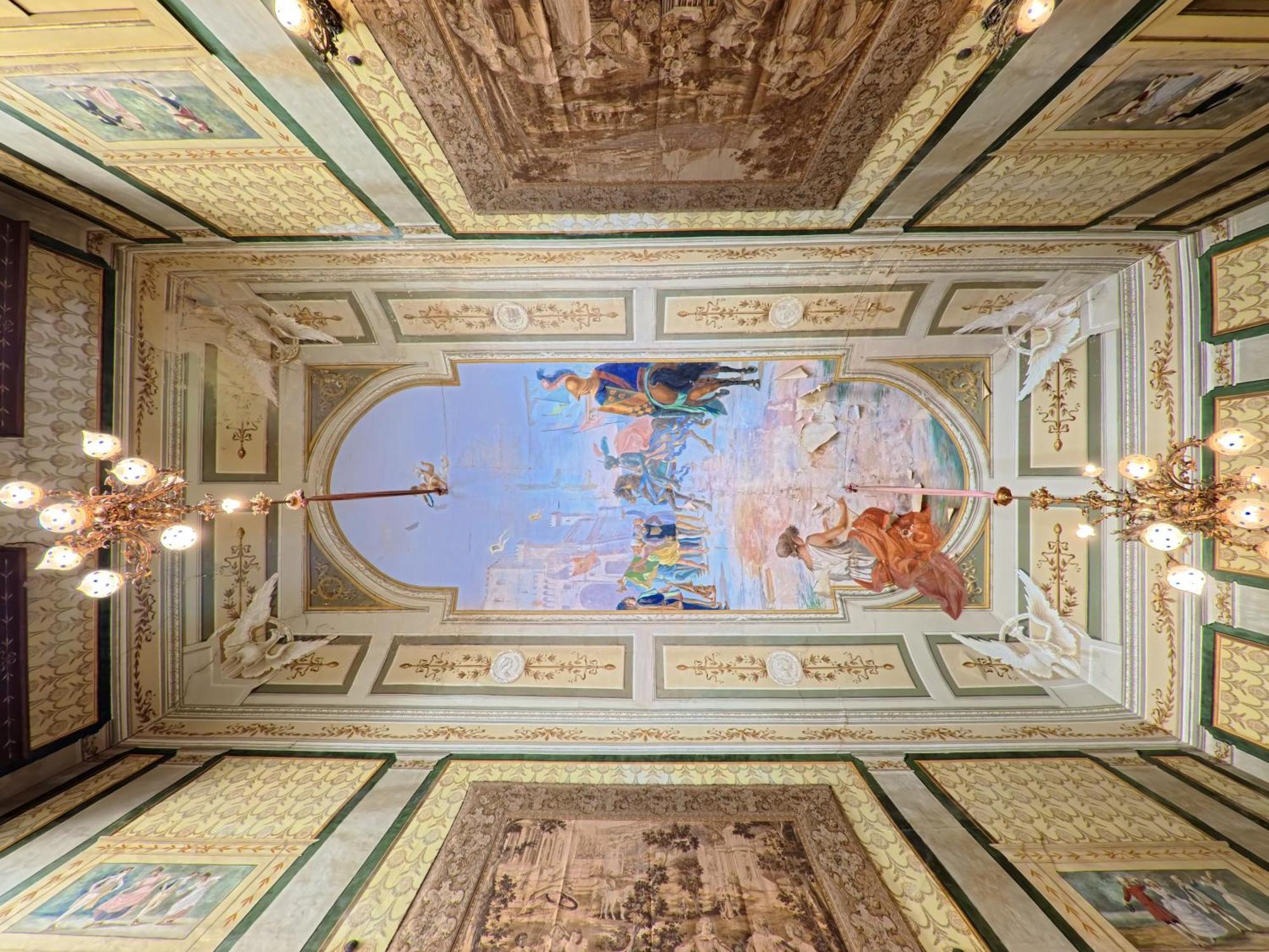 Palazzo Framarino Dei Malatesta - Noble Floor - XIV Century Giovinazzo Εξωτερικό φωτογραφία