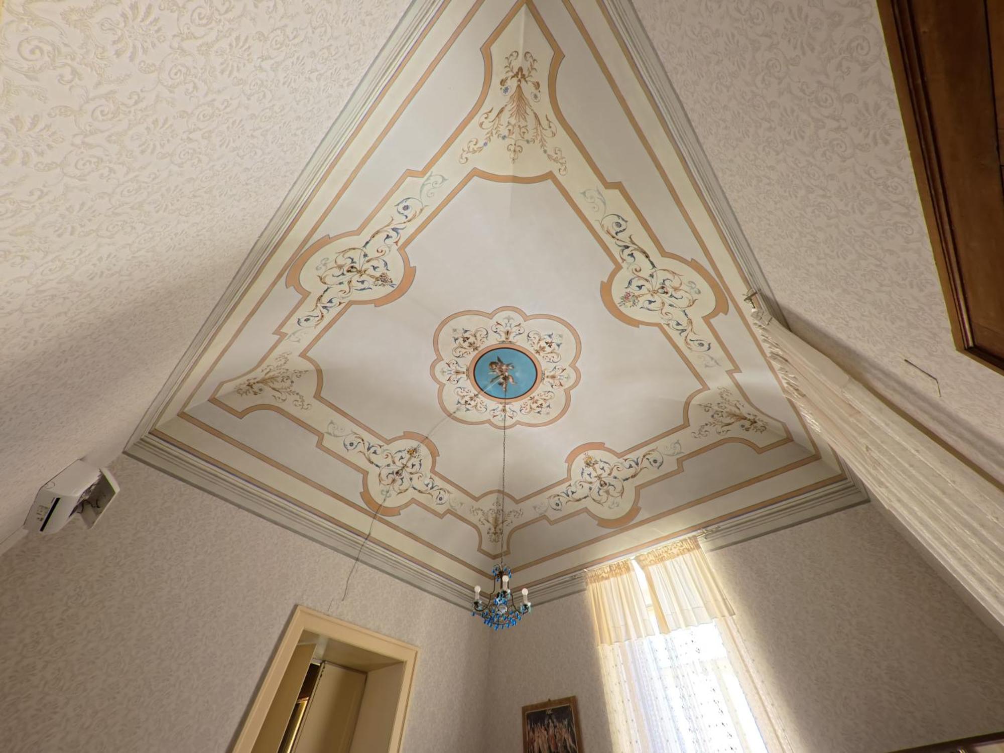 Palazzo Framarino Dei Malatesta - Noble Floor - XIV Century Giovinazzo Εξωτερικό φωτογραφία