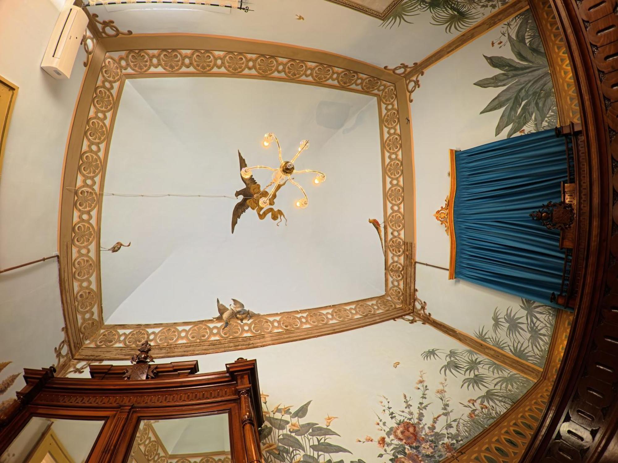 Palazzo Framarino Dei Malatesta - Noble Floor - XIV Century Giovinazzo Εξωτερικό φωτογραφία
