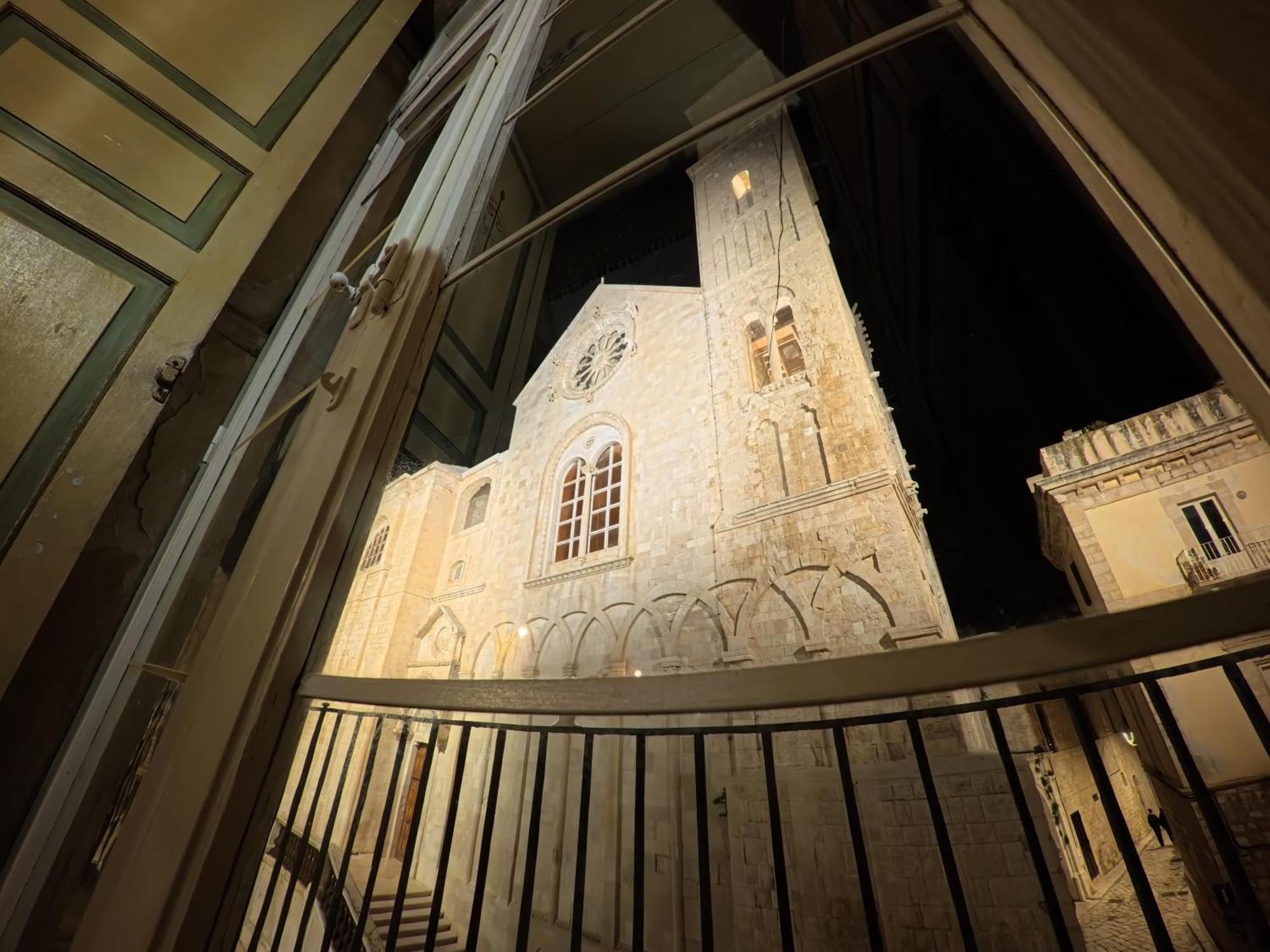 Palazzo Framarino Dei Malatesta - Noble Floor - XIV Century Giovinazzo Εξωτερικό φωτογραφία