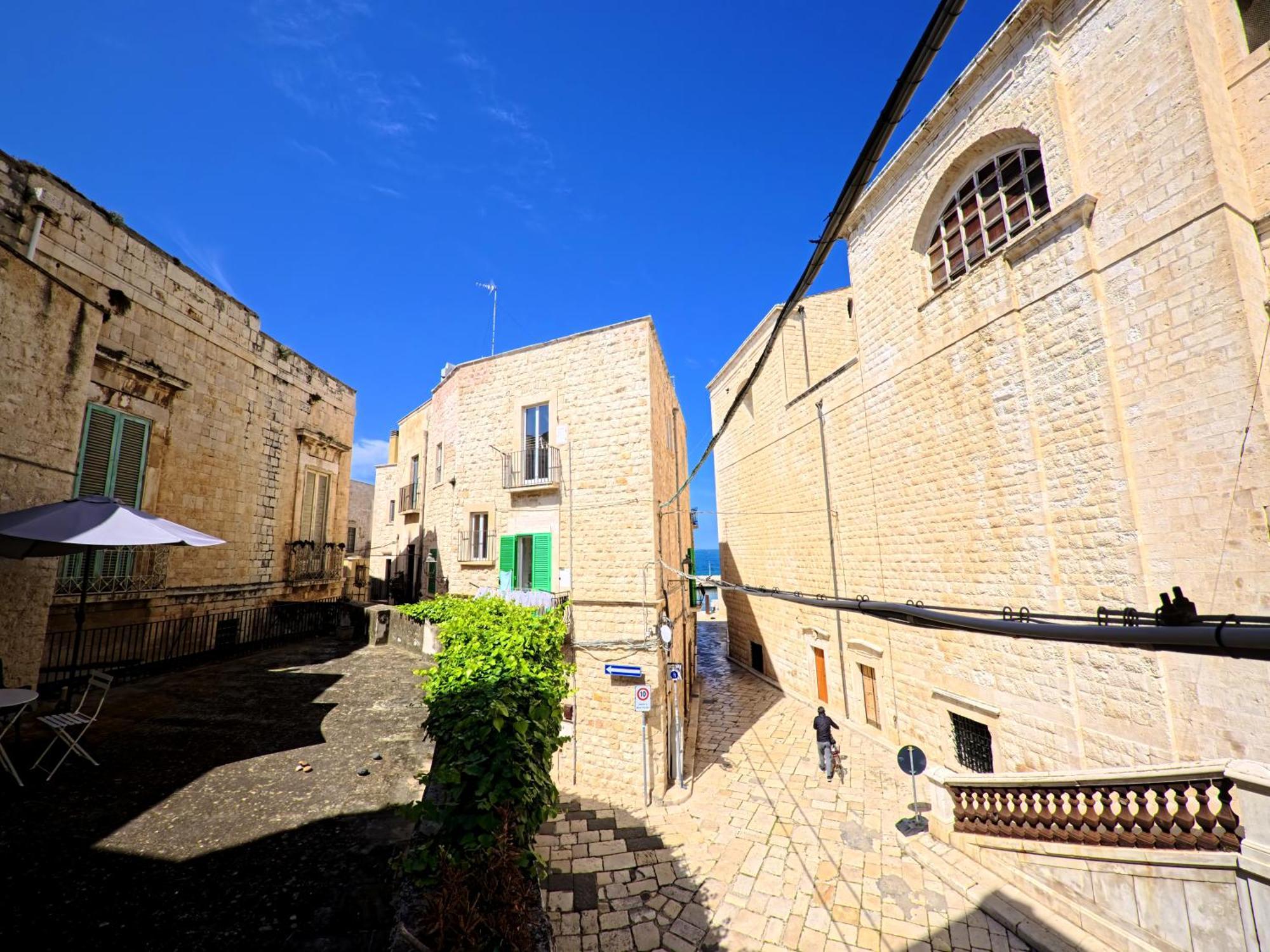 Palazzo Framarino Dei Malatesta - Noble Floor - XIV Century Giovinazzo Εξωτερικό φωτογραφία